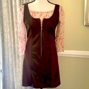 Brown dress with leather details 🤩